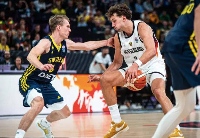 九游娱乐网页-德国男篮碾压爵士，波特关键制胜