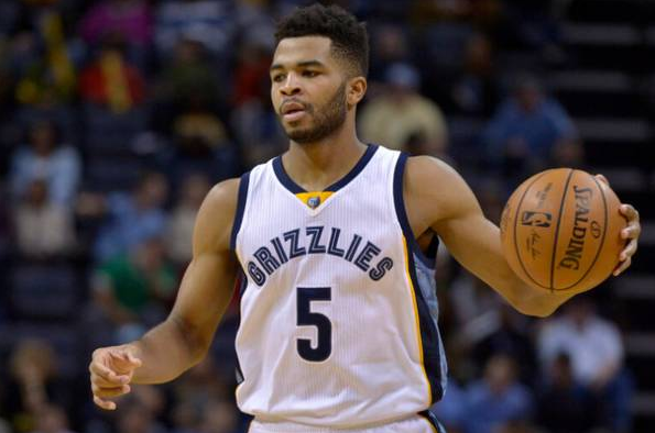 江苏队外援表现抢眼，客场战胜上海男篮唱响胜歌的简单介绍