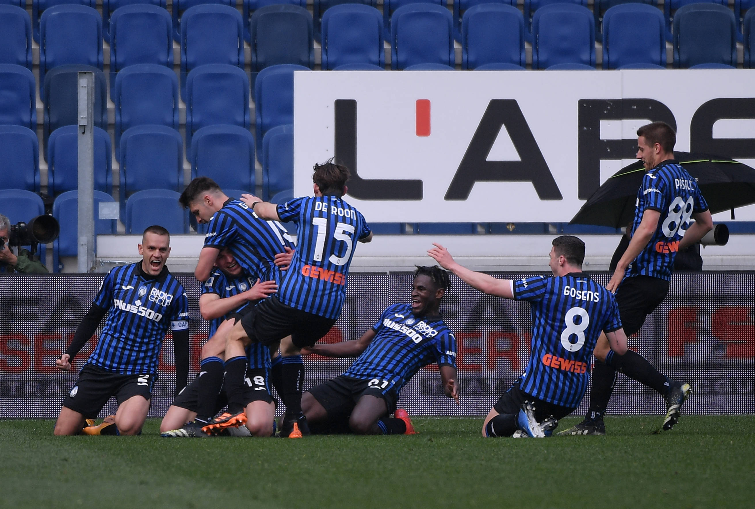 多特蒙德主场击败柏林赫塔逼近榜首