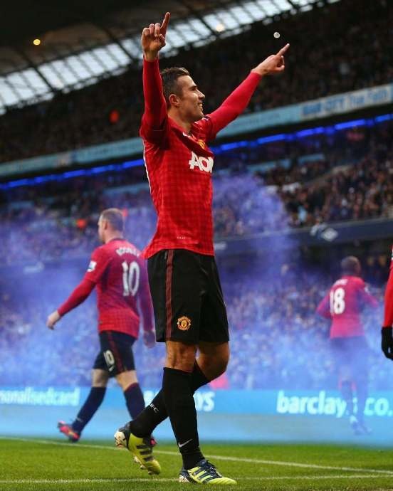 曼城迎来激战，能否击败曼联守住领先位置？