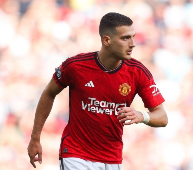 索锑鲁球员集体发挥稳定,夺下宝贵胜利的简单介绍 索锑鲁球员集体发挥稳定,夺下宝贵胜利的简单介绍