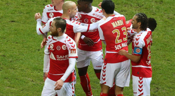 兰斯主场胜图卢兹,赢得联赛官方 兰斯主场胜图卢兹,赢得联赛官方