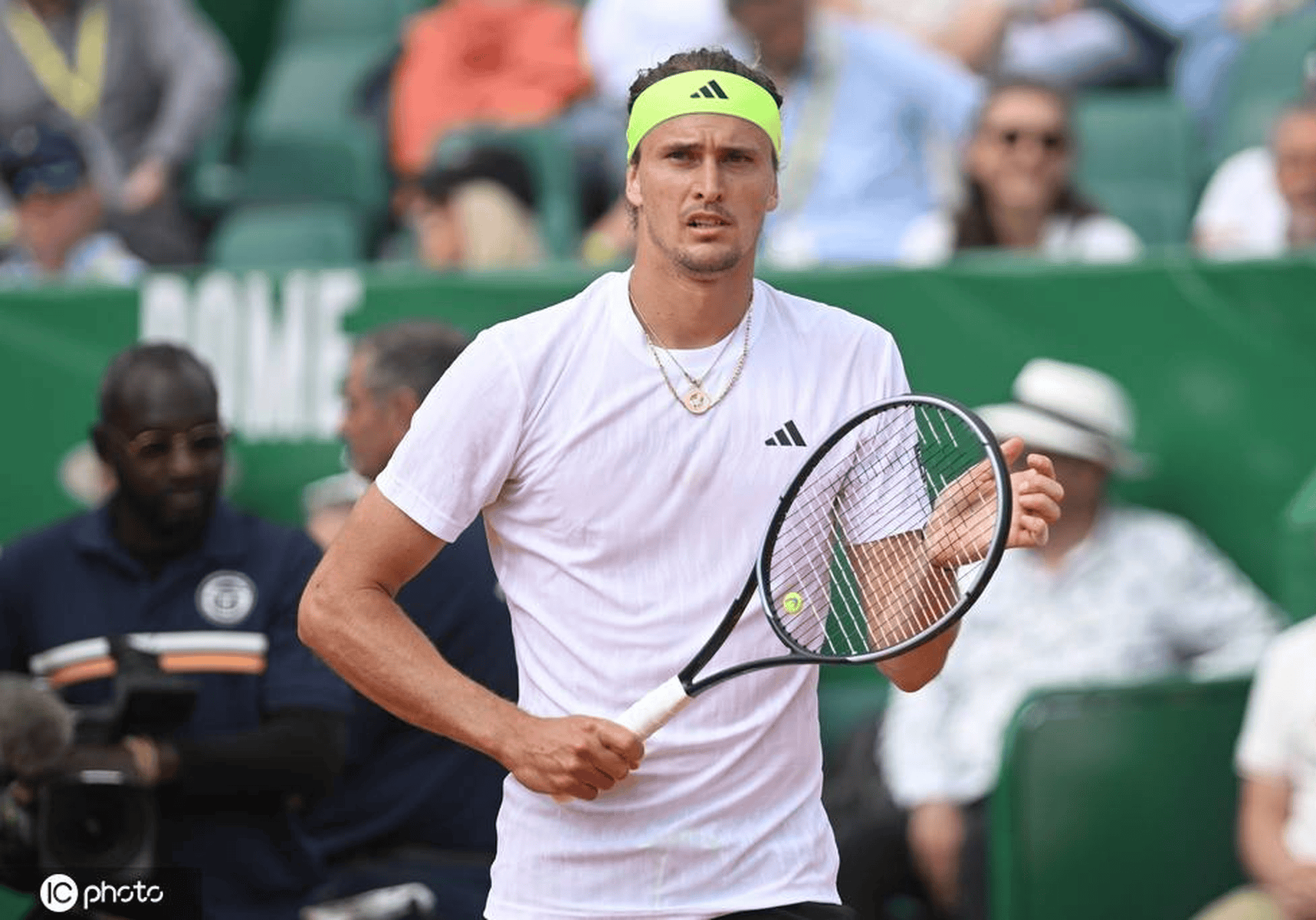 九游体育-包含澳网险胜蒙特卡洛大师赛，兹维列夫刷新纪录的词条