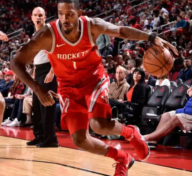 步行者力克灰熊，周琦点燃赛场的简单介绍