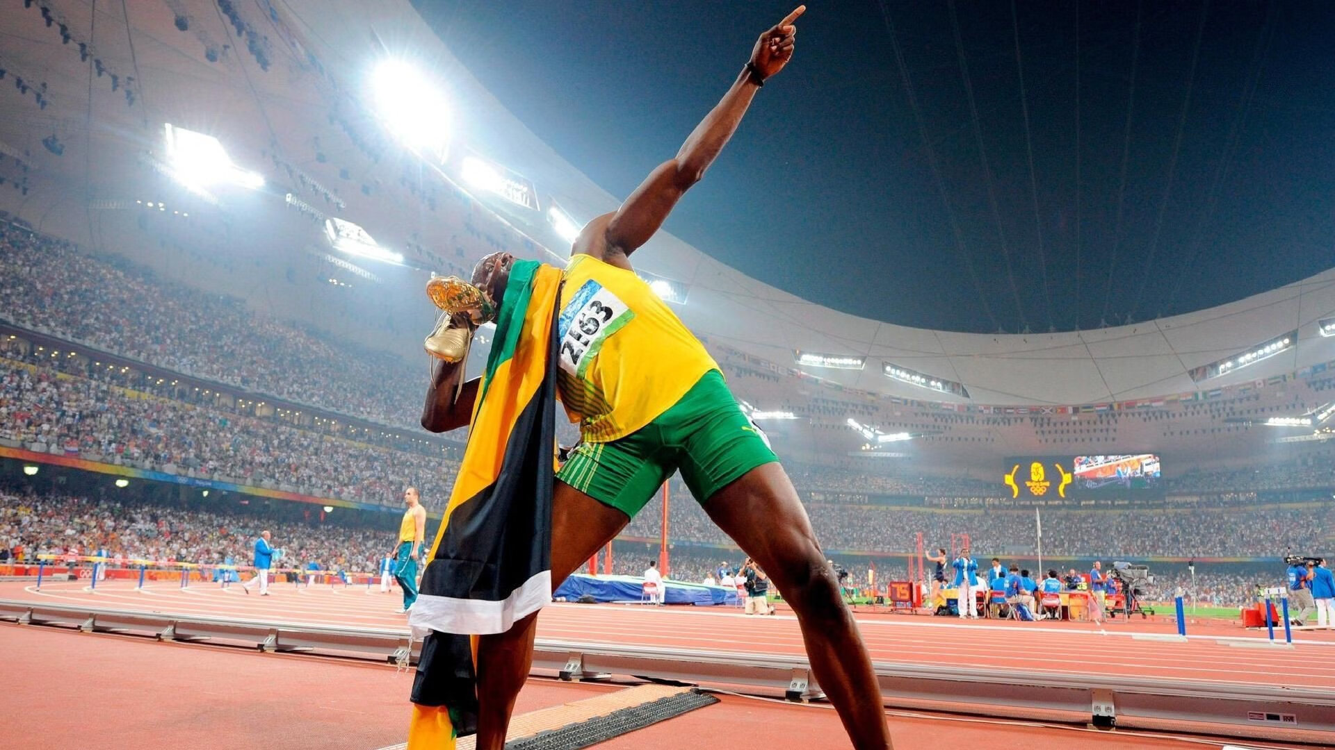 猛龙险胜天津队，福克斯统治全场